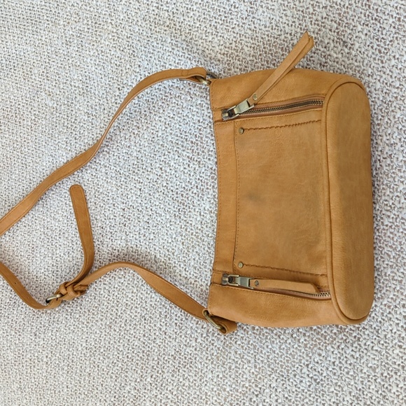$25 Modcloth Crossbody Purse - Picture 1 of 5
